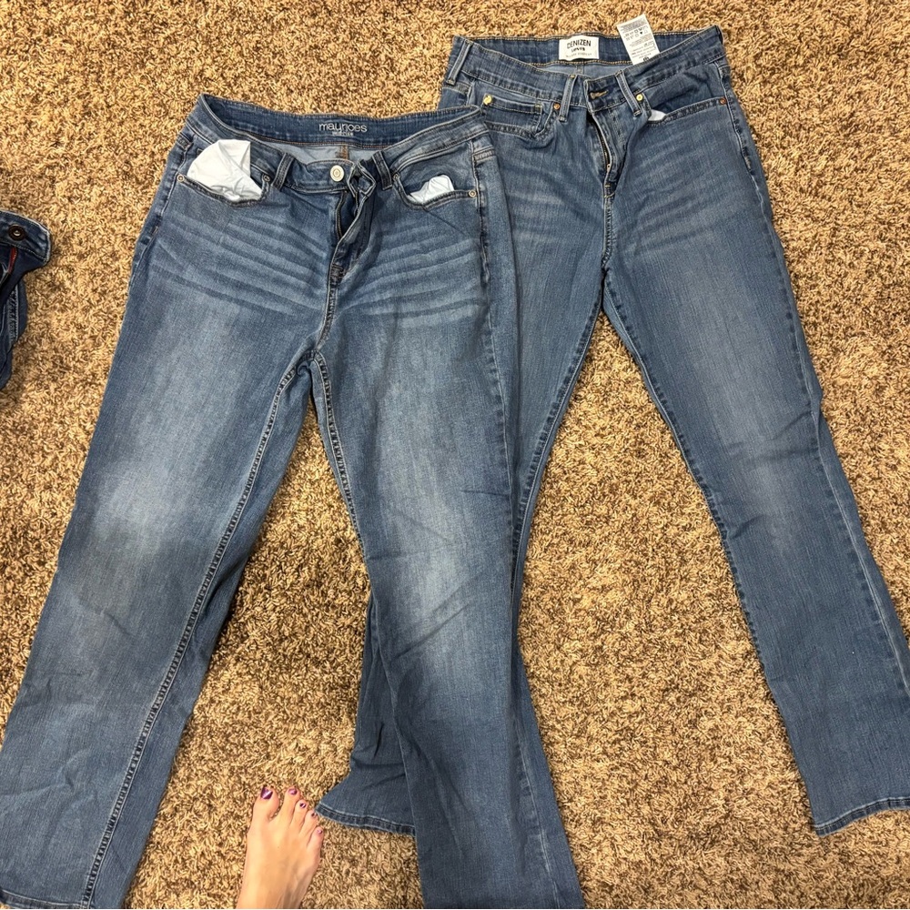 6 pairs of jeans for sale (4 Maurice’s, 1 universal thread, and 1 Denizen) - Picture 8 of 11